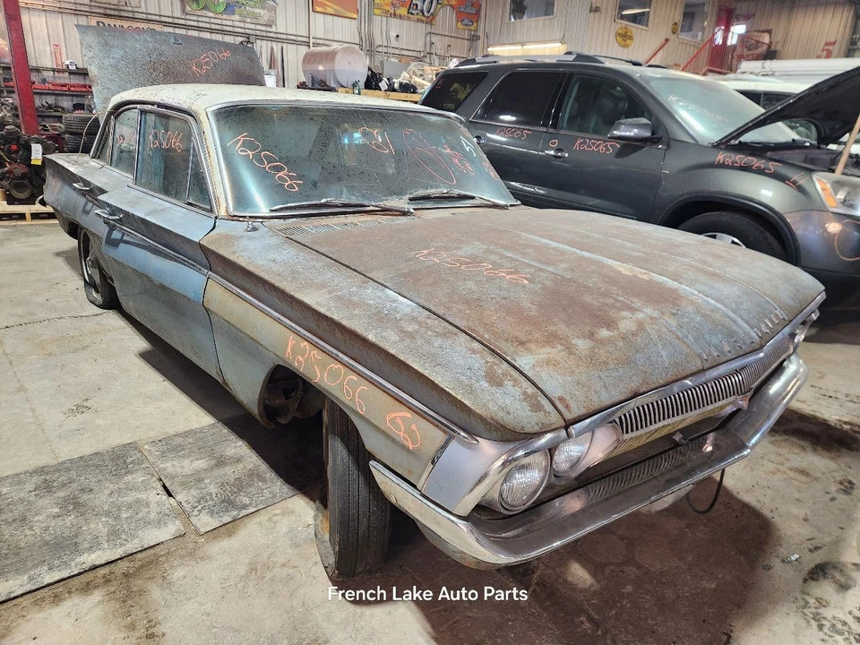 Estilo de tambor de husillo/nudillo delantero izquierdo compatible con Oldsmobile F85 1295734 1962 Foto 3 de 4