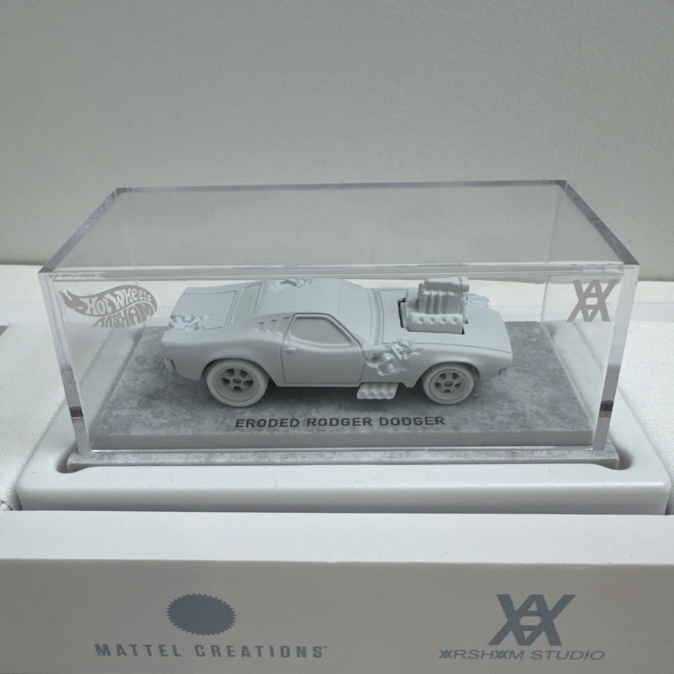 Hot Wheels x Daniel Arsham Eroded Rodger Dodger Foto 2 de 4