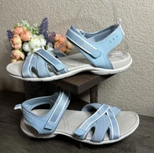 Land’s End Woman’s Soft Blue Cross Strap Hook And Loop Water Sandals Size 10B