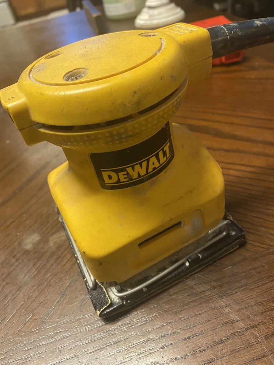 Dewalt DW411 Palm Grip Sander SER 306448
