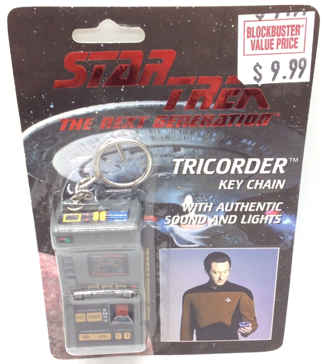 THEREDTHREAD チャーム SUNRIGHT TEA x OMORI Dog Tag Keychain – OMOCAT