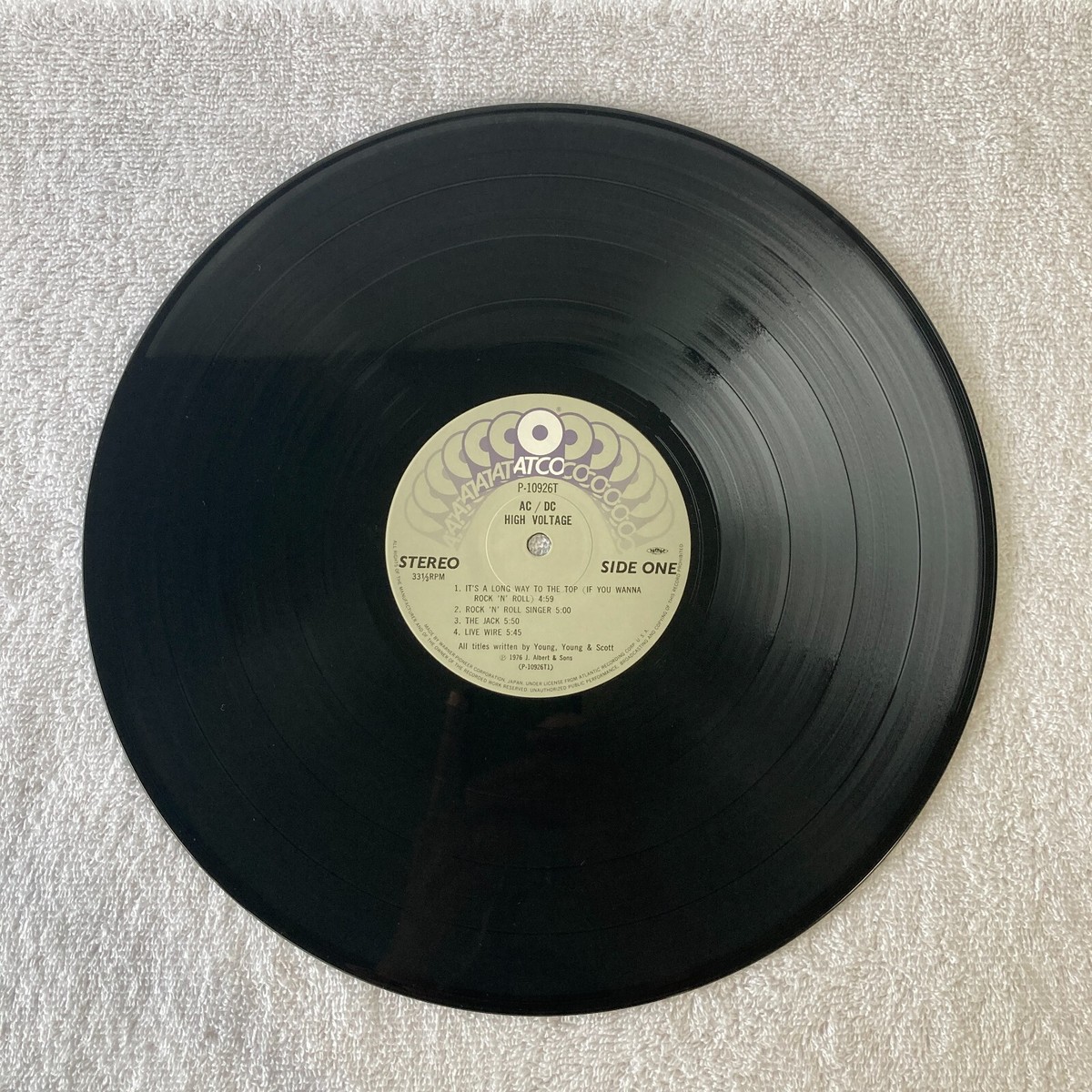 AC/DC High Voltage P-10926T レコード 国内盤 Records] AC/DC / High Voltage, LP, Vinyl, Japan − P-10926T | eBay