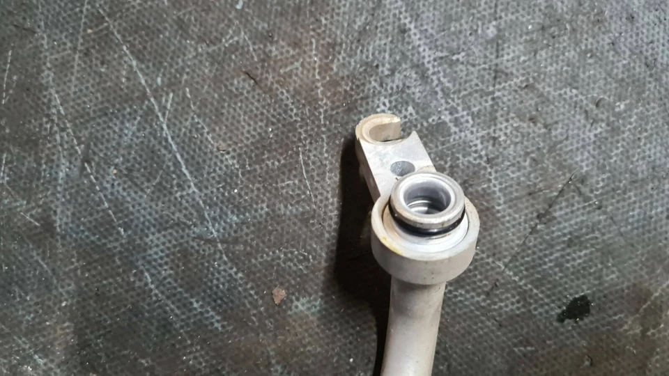 SUZUKI SWIFT 1.2PET 2011 - 2017 A/C HOSE PIPE 95710-68L00 - Image 3 of 4