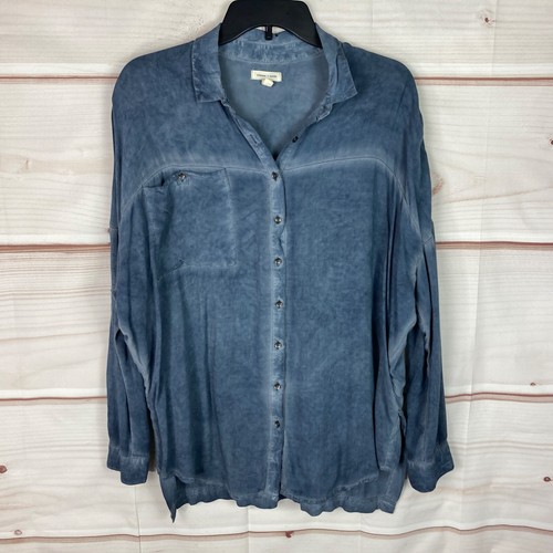 Silence + Noise Top Damen M blau Knopfleiste Shirt verwaschene Waschung Tasche Langarm