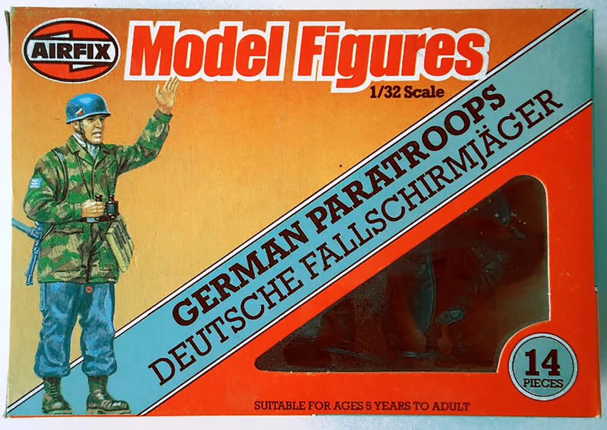 Airfix WWII German Paratroops #51567-9 - set of 14 figures mint in