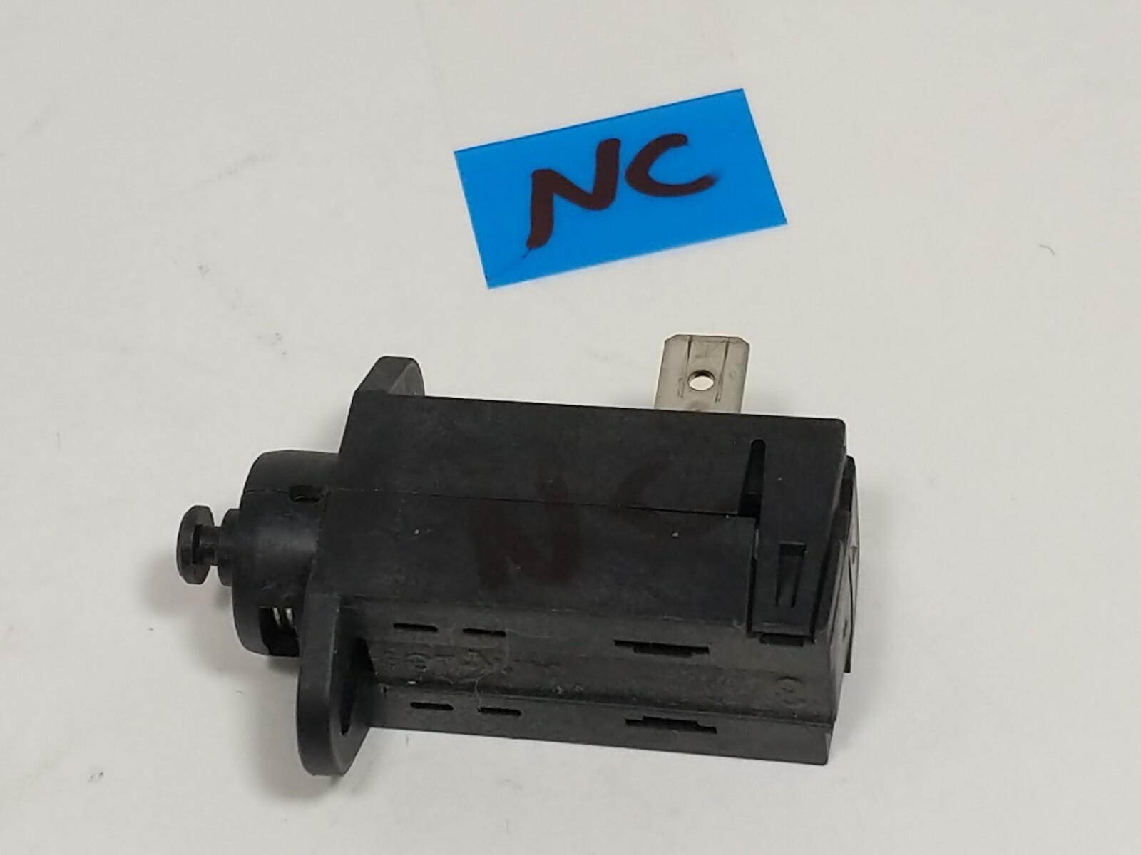 Original Whirlpool Dishwasher Wax Motor Dispenser 8269812 for sale online eBay