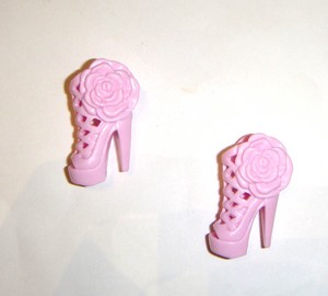 Tamaño Barbie Rosa Tacones Zapatos Para Muñecas Barbie sh800 | eBay