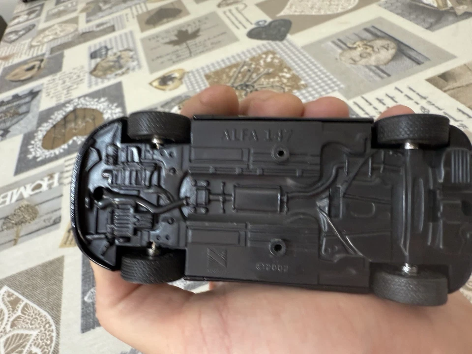 Alfa Romeo 147 New Ray 1/35 - Immagine 3 di 3