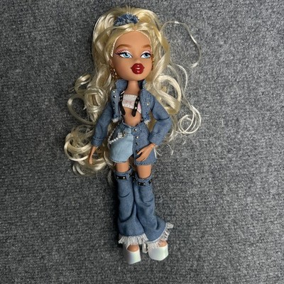 Vintage Bratz Cloe Fashion Doll 2001