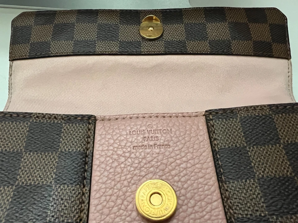 Lona Louis Vuitton Damier Level de Francia Foto 2 de 4