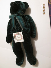 DAKIN BEAR IRISH GREEN EMBOSSED VELVET PLUSH SPECIAL BOW 21 In  W TAG CLEAN