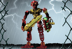 LEGO BIONICLE: Toa Jaller (8727) - Figure is complete, missing 4 green balls