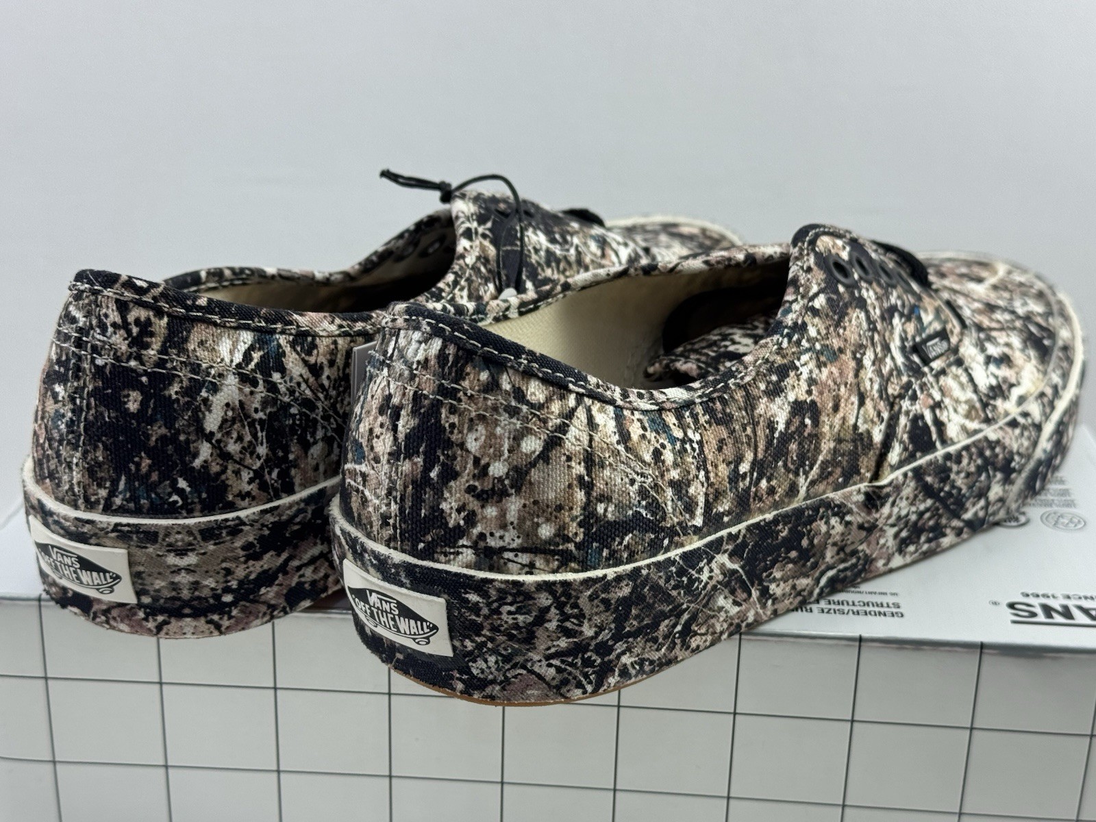 Vans Authentic MoMA Camo Jackson Pollock Limited Sold-out US 9.0 HTF image 3