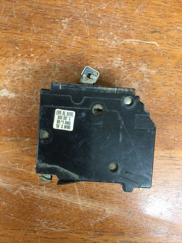 Cutler-Hammer CH3 2P 100A 240V Circuit Breaker - Picture 2 of 4