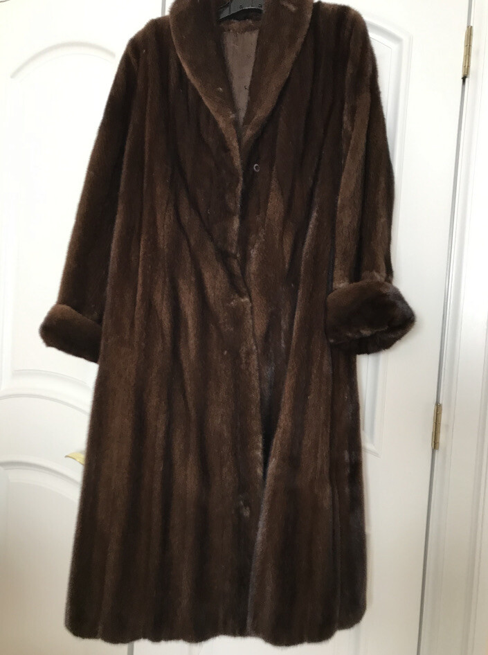 custom made brown mahogany long mink coat Size 6-8 Custom Lining