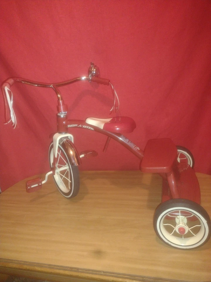 Bicicleta, Radio Flyer Duelo Cubierta Triciclo De Colección. Foto 2 de 4