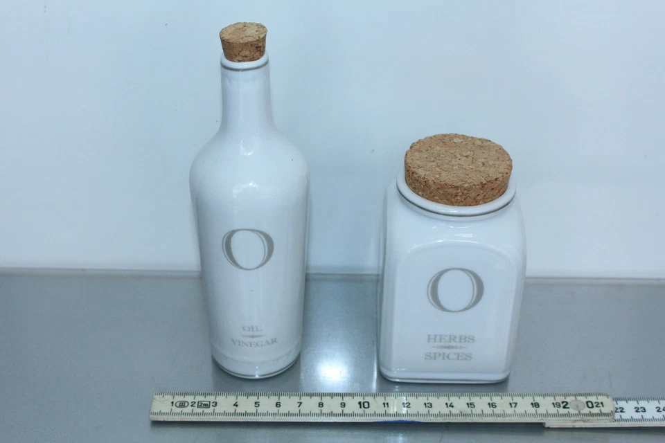 Oil Vinegar + Herbs Spice von Lene Bjerre Kitchen Öl Gewürz Spender