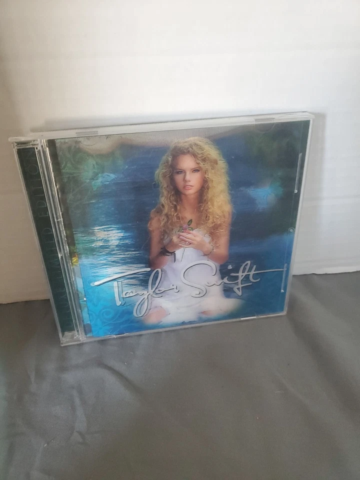 Taylor Swift Debut CD DVD Deluxe Limited Edition Lenticular Cover 2007 DVD ONLY - Image 2 of 4