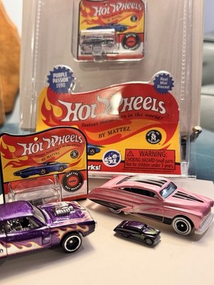 Hot Wheels World's Smallest Miniature Diecast Car Purple Passion Multi Color