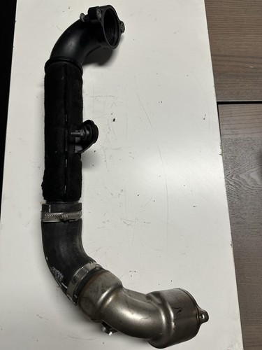 Ladeluft- Ansaug Druckrohr Turbolader Audi A4 B9 8W 2.0 TDI 04L145762AG