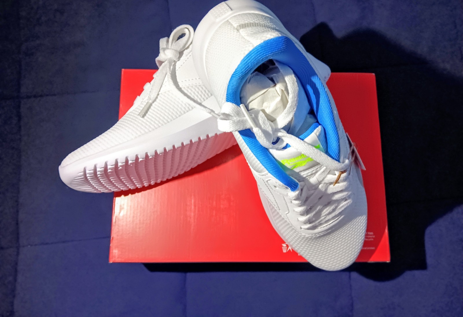 BRAND NEW SIZE 10 Reebok Fluxlite White Grey Kinetic Blue