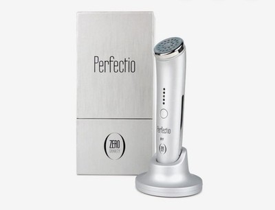 Zero Gravity Perfectio Light Therapy Device Silver Metal for Face and Skin