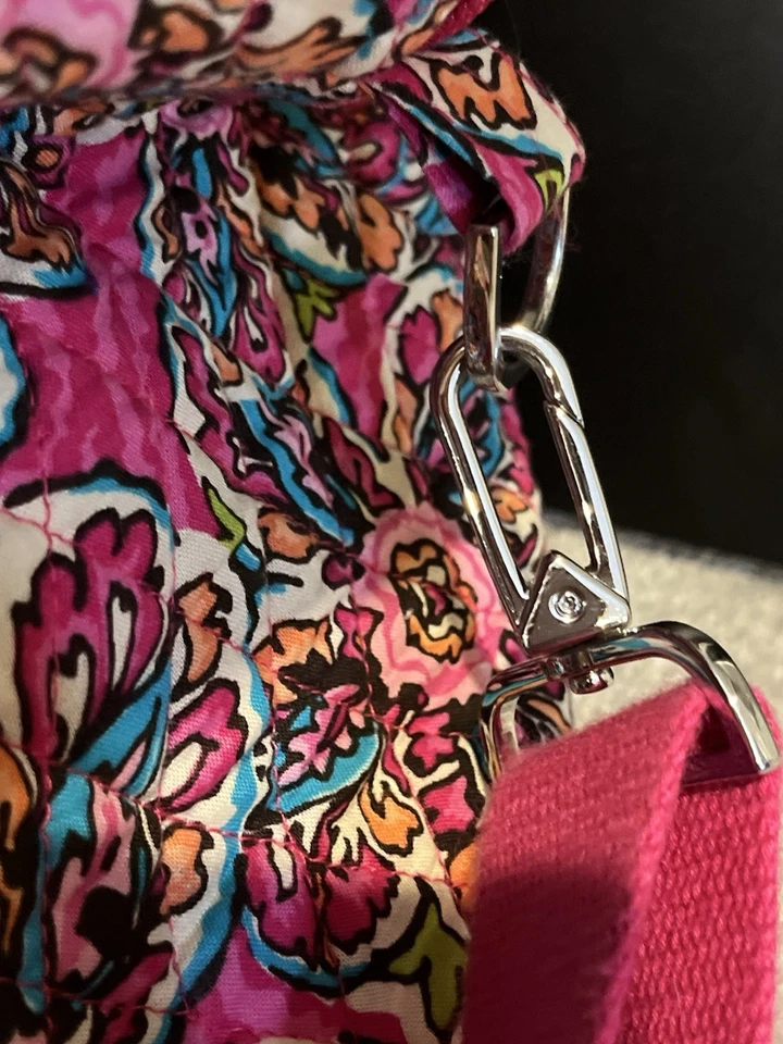 Vera Bradley Weekender Pink Floral Large Travel Bag Carry-On - Image 4 of 4