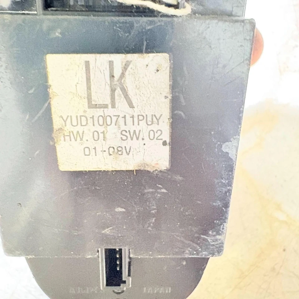 YUD100711PUY FRONT LEFT WINDOW SWITCH / FOR ROVER 75 MG 1998-2005 - Image 4 of 4