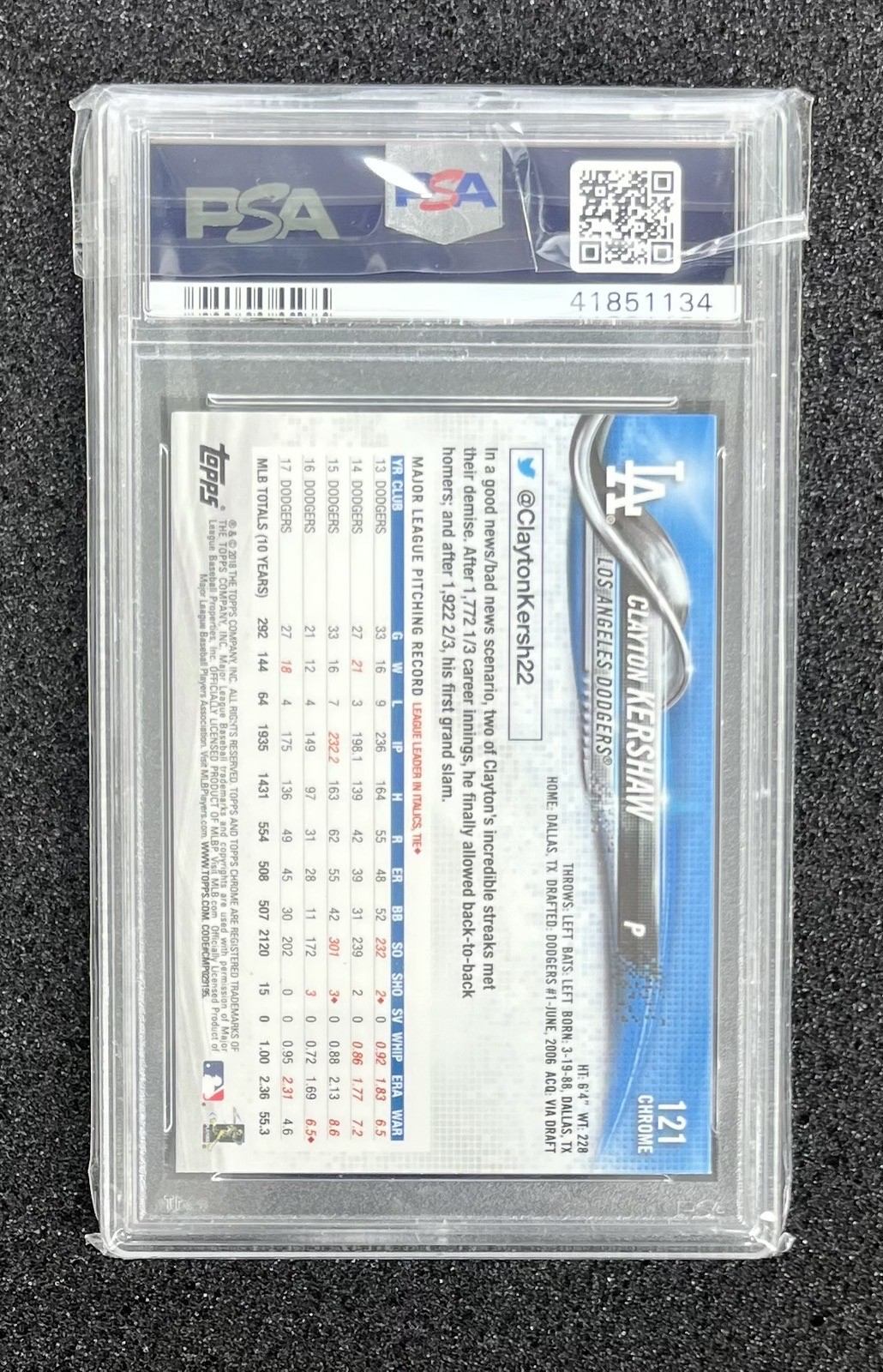 Topps 2018 Chrome Clayton Kershaw Blowing Bubble-Refractor  #121 PSA 10 view 2