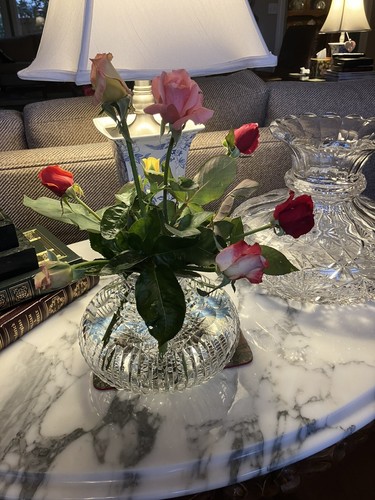 AMERIKANISCHE GLASBLUMENMITTE IM BRILLANTSCHLIFF: PRISMA & STUFENVASE: ABP - Bild 7 von 12