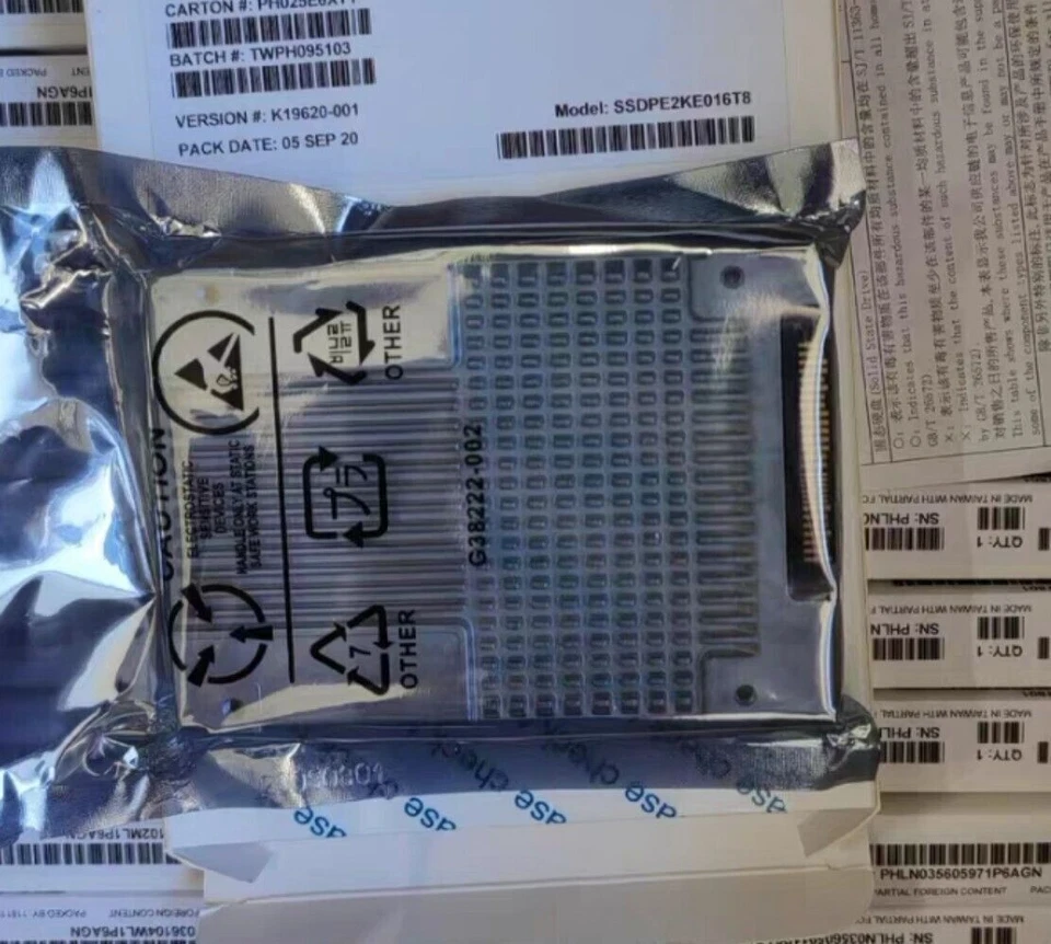 Intel DC P4610 3.2TB 2.5" NVMe PCIe U.2 SSDPE2KE032T8 Solid State Drive - Image 2 of 2