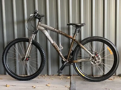 specialized rockhopper hybrid