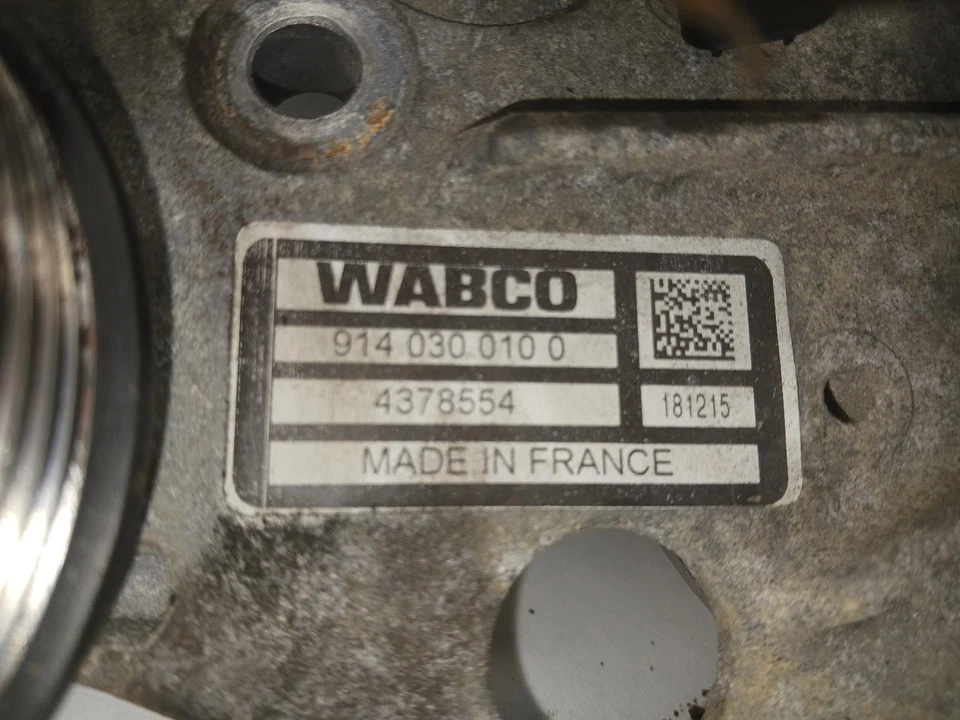 Bomba de vacío Nissan Titan XD '16-'19 5,0 L diésel OEM ¡6 meses como nueva! Foto 4 de 4