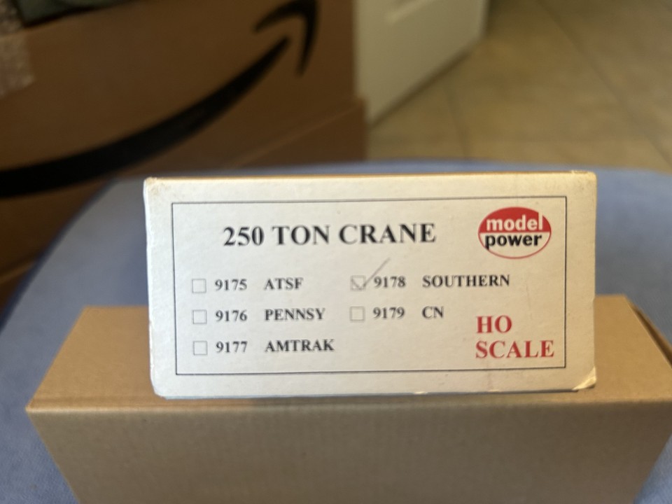 LE3157 MODEL POWER 9175 Train Ho Wagon grue 250 Ton crane AT&SF Santa Fe