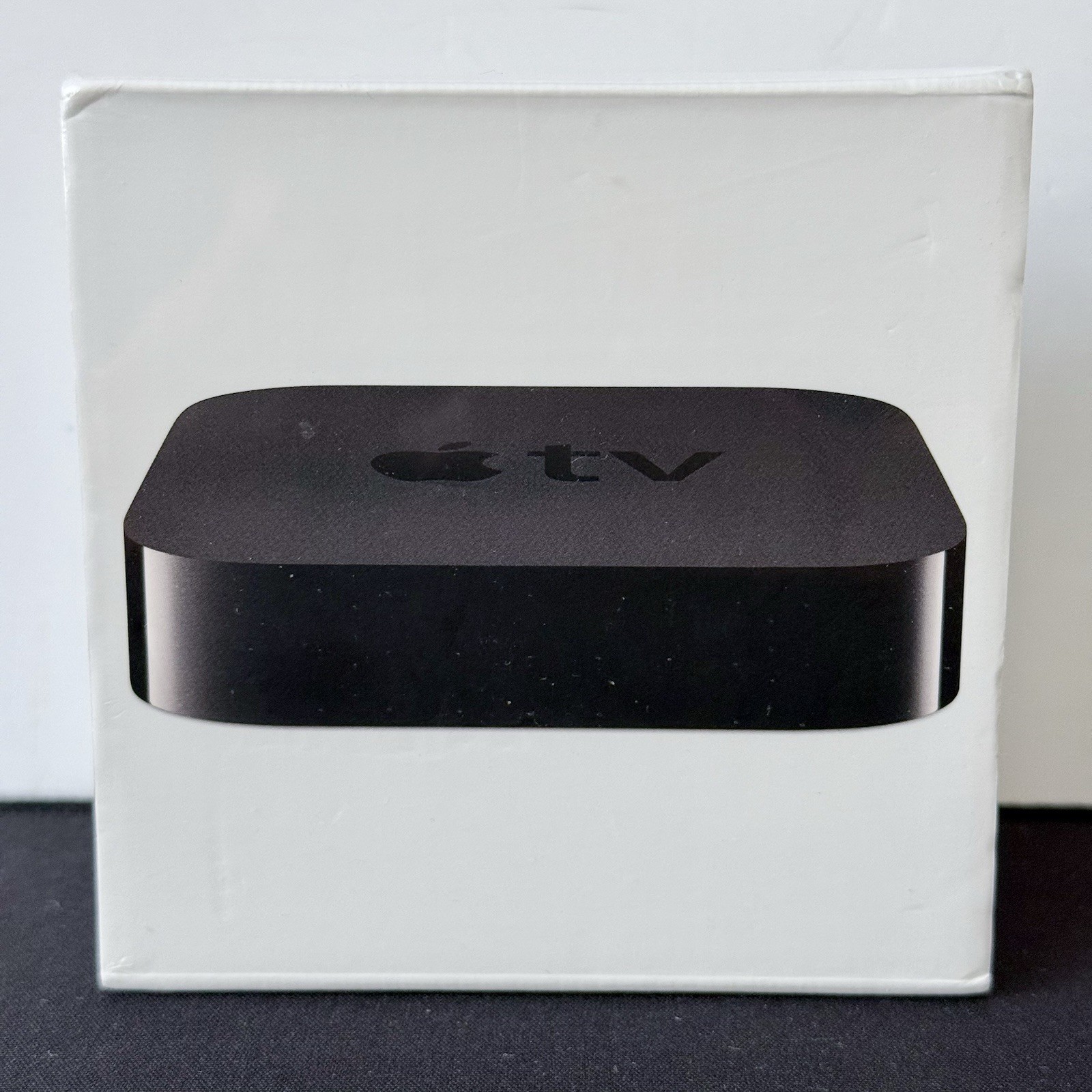 Apple TV A1469 (3rd Generation) 8GB Digital HD Media Streame