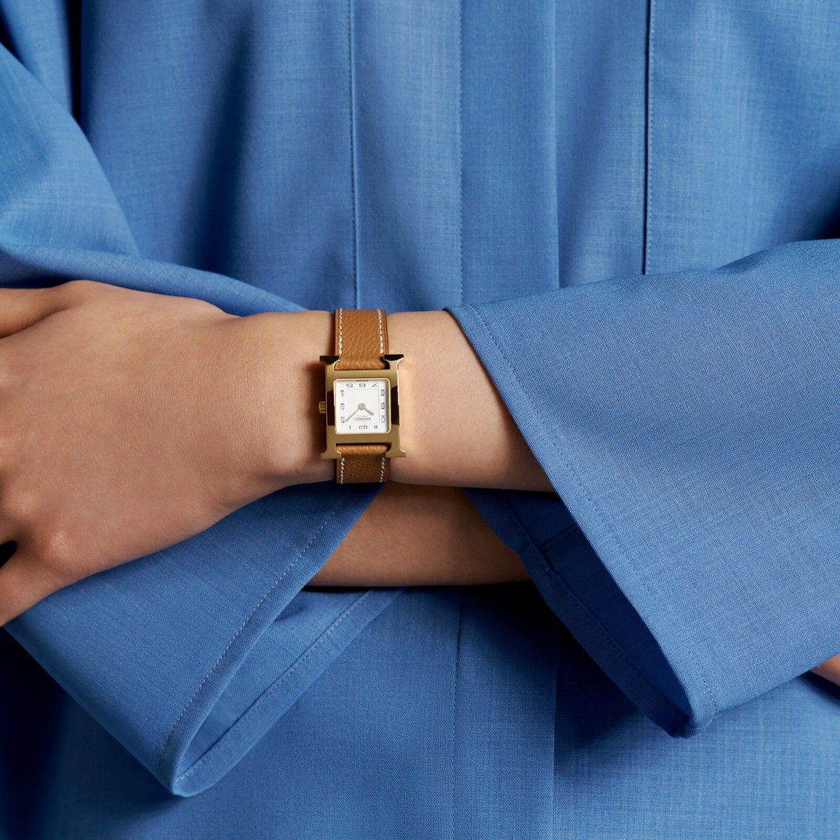 NEW Hermes Heure H watch, Gold Hermes Leather Small model