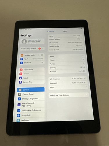 Apple iPad 6th Gen. 32GB, Wi-Fi , 9.7in - GRADE C - Lot Of 10 - Picture 2 of 6