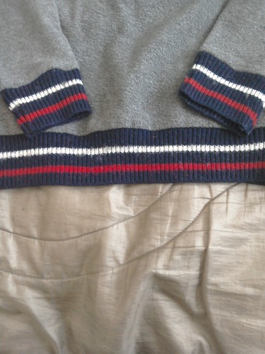 Next Boys Grey Long Sleeved Fleece Top With Striped Cuffs 5yrs - Picture 2 of 3