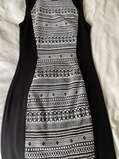 H&M SIZE 8 BLACK AND WHITE DRESS- USED (GREAT CONDITION)
