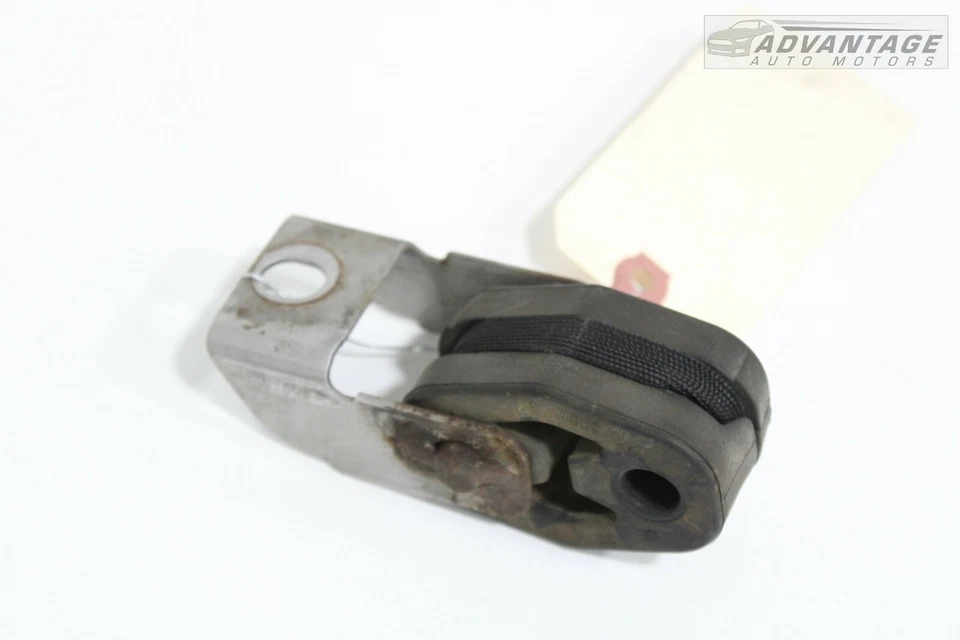 CHRYSLER 300 2015-2021 SOPORTE AISLANTE TUBO ESCAPE TRASERO IZQUIERDO OEM Foto 3 de 4