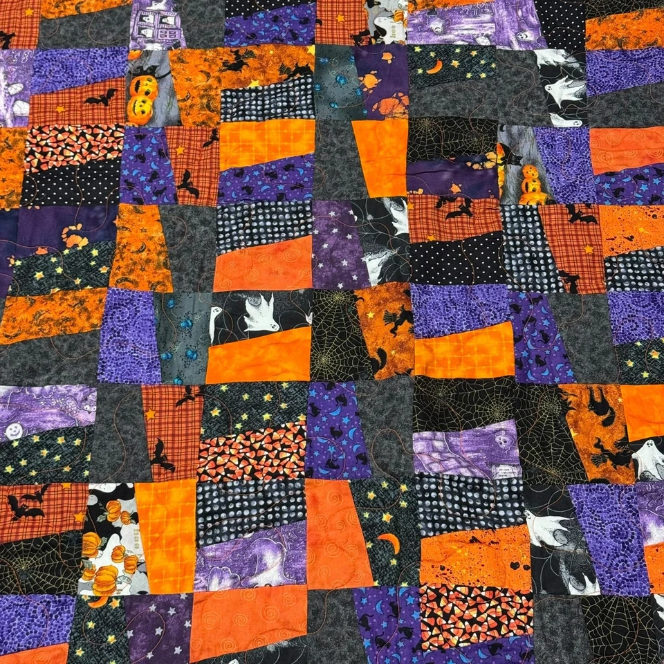 Handmade Halloween Patchwork Quilt Throw Blanket Cats Bats Ghosts Pumpkins - Image 3 of 4