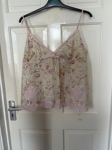 Avon cremefarbenes geblümtes Spaghettiträger-Top und lange Pyjama-Hose Streifendetails Größe XL