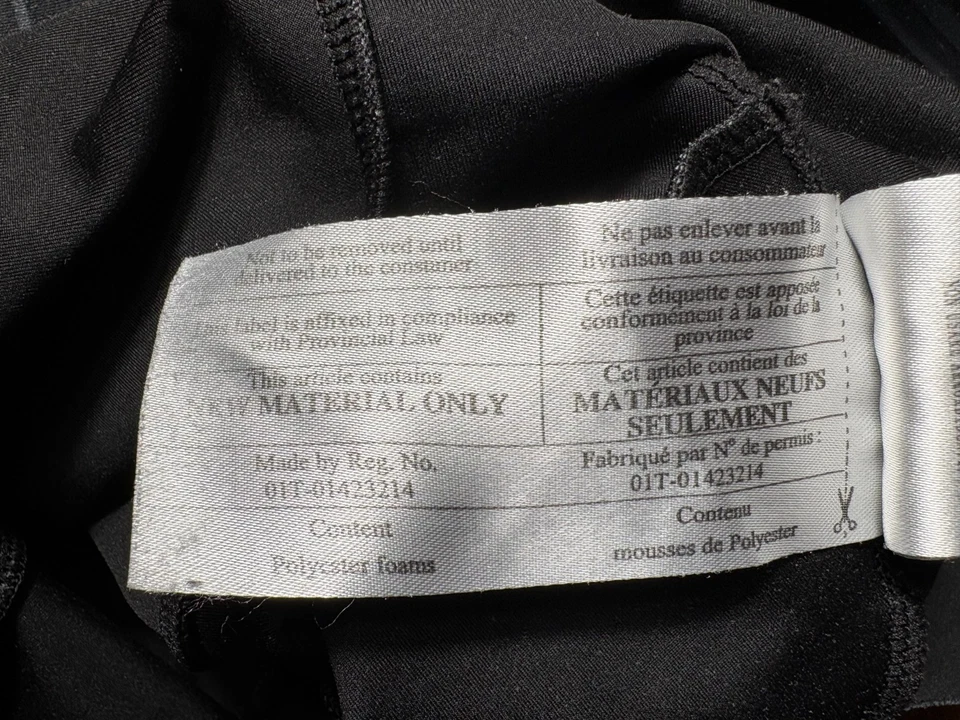 Culotte con tirantes de ciclismo acolchado para hombre negro gris a rayas con logotipo de hoja equipo de bicicleta pequeño Foto 3 de 4