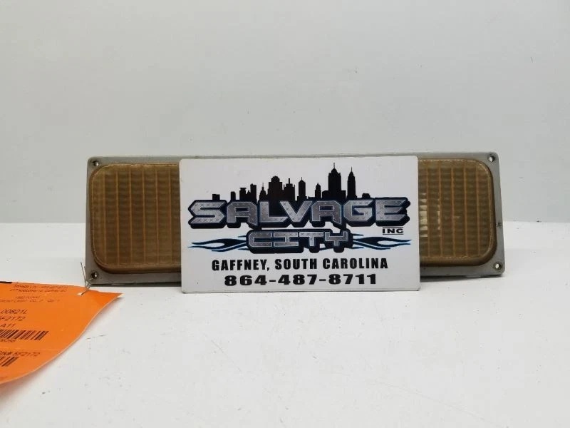 司机转角/公园灯适合 90-93 雪佛兰 1500 拾音器 6256 — 第 2/4 张图片