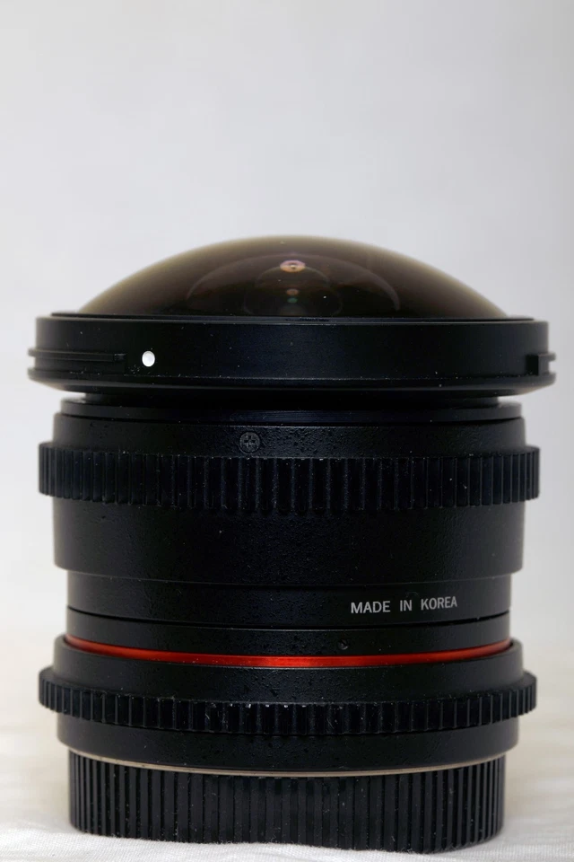 Bower 8mm F3.5 Ultra FastFisheye Lens  For Canon SLR  Cameras - Image 4 of 4