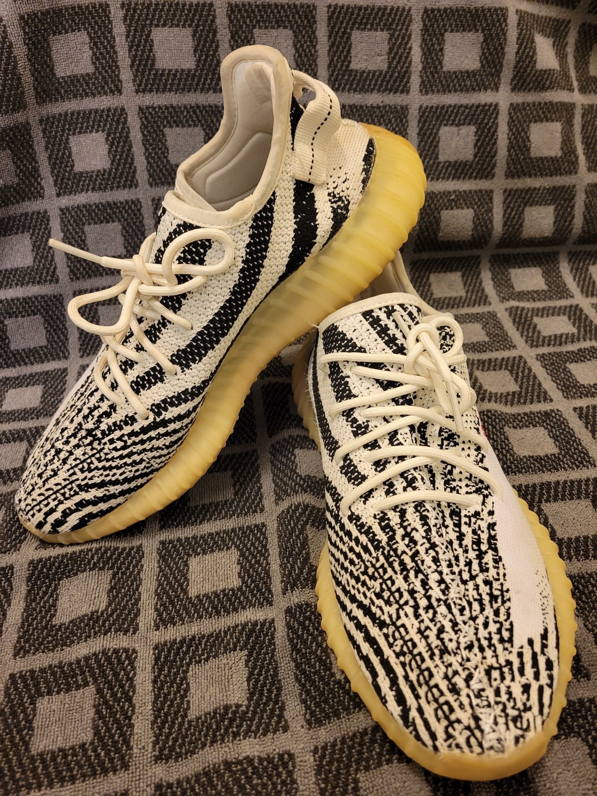 Size 11.5 Men’s adidas Yeezy Boost 350 V2 Zebra Black Red White CP9654 Sneakers thumbnail 5