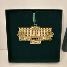 2000 Greenbrier Resort Hotel Annual Limited Edition Christmas Ornament in BOX