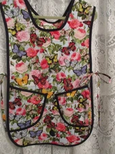 HANDMADE COBBLER  APRON  GARDEN FLOWERS AND BUTTERFLIES