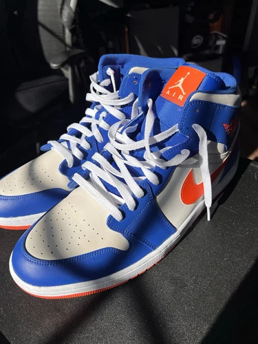 Taglia 17 Retro Air Jordan 1 Royal Rush (grano)