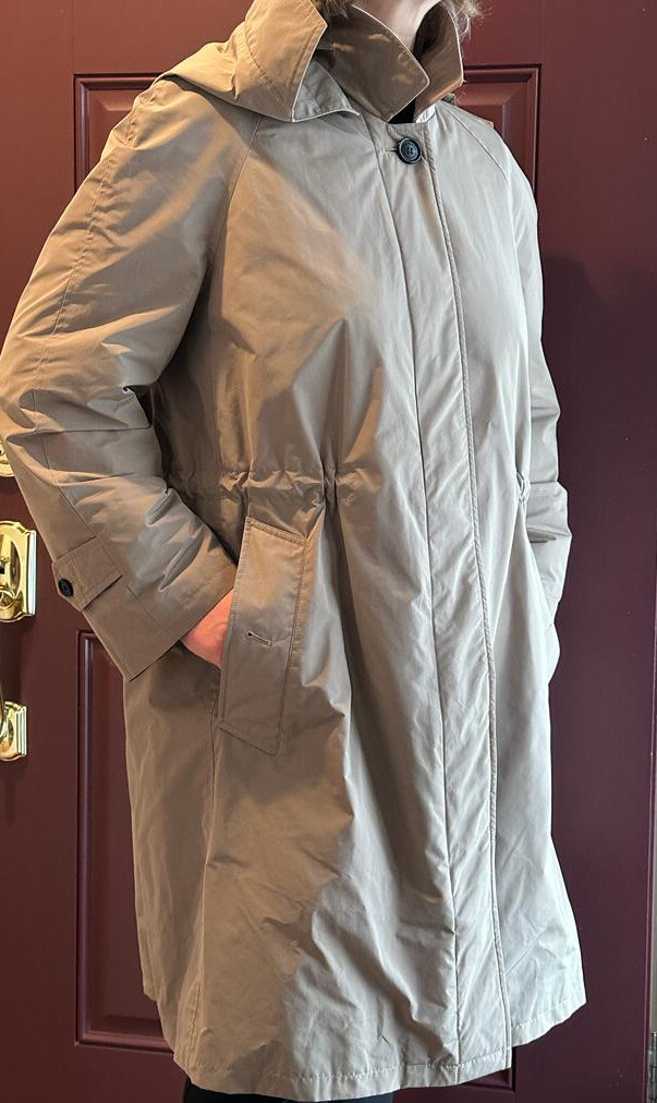 NWT $790 Burberry Women Tringford Rain Coat Trench Jacket Hood US 12 EU 46 L/XL.